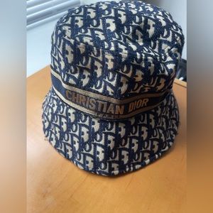 Christian Dior Bucket hat